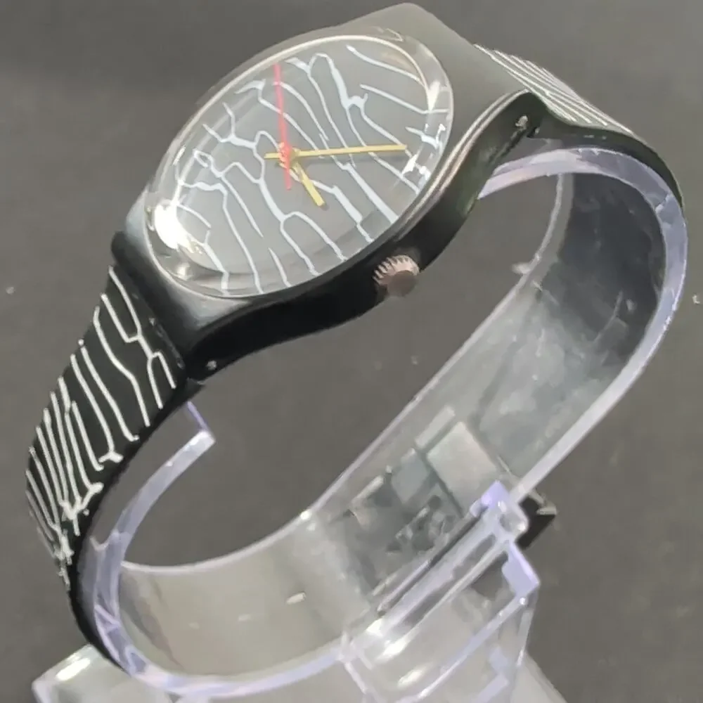 Unisex Vintage Swatch GB-119 Swiss Made 30mm Case 7.5